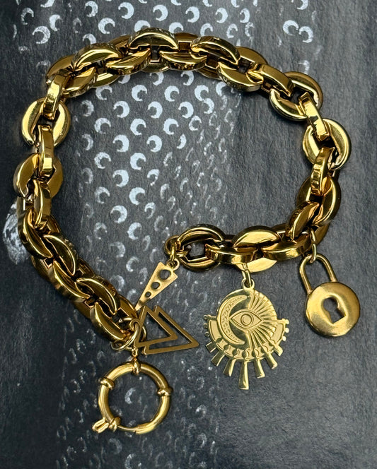 GOLDEN SYMBOLS CHAIN BRACELET