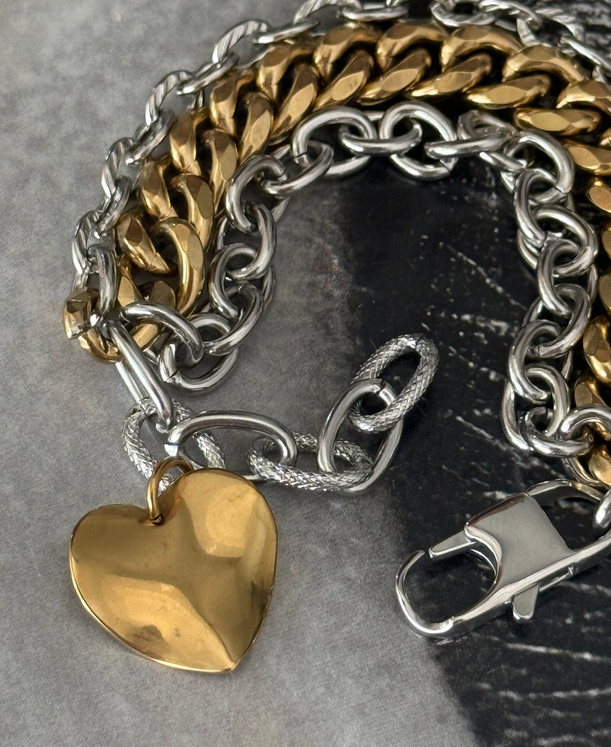 TRIPLE HEART CHAIN BRACELET