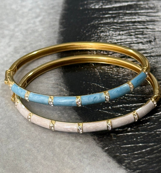 SOFT GLOW BANGLE