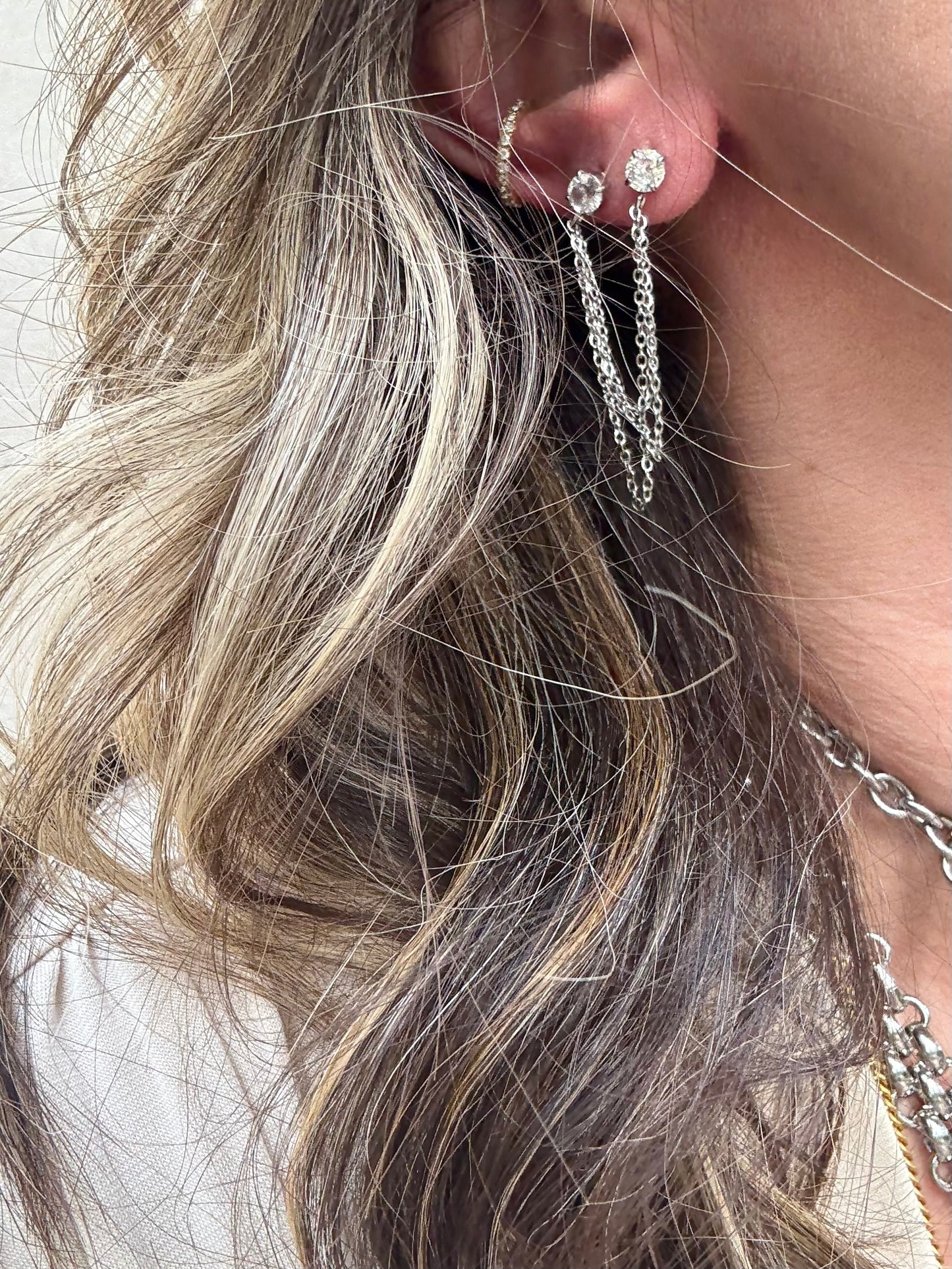 TRIPLE CHAIN SPARK - ONE PIECE EARRING