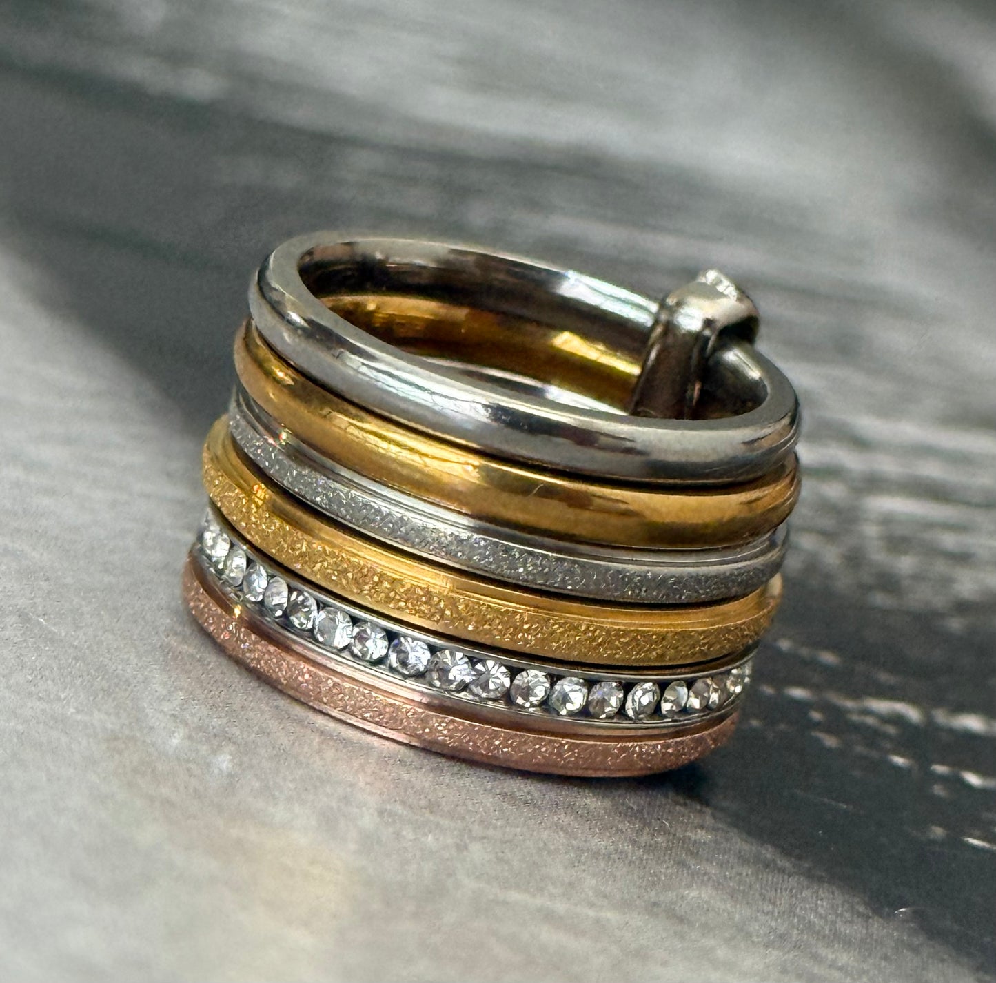 CHEVALIER TRIOLO SHIMMER RING (Size 5)