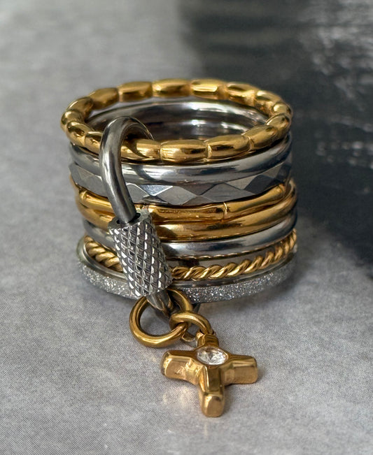 CROSSLINK EIGHT RING ( SIZE 8)