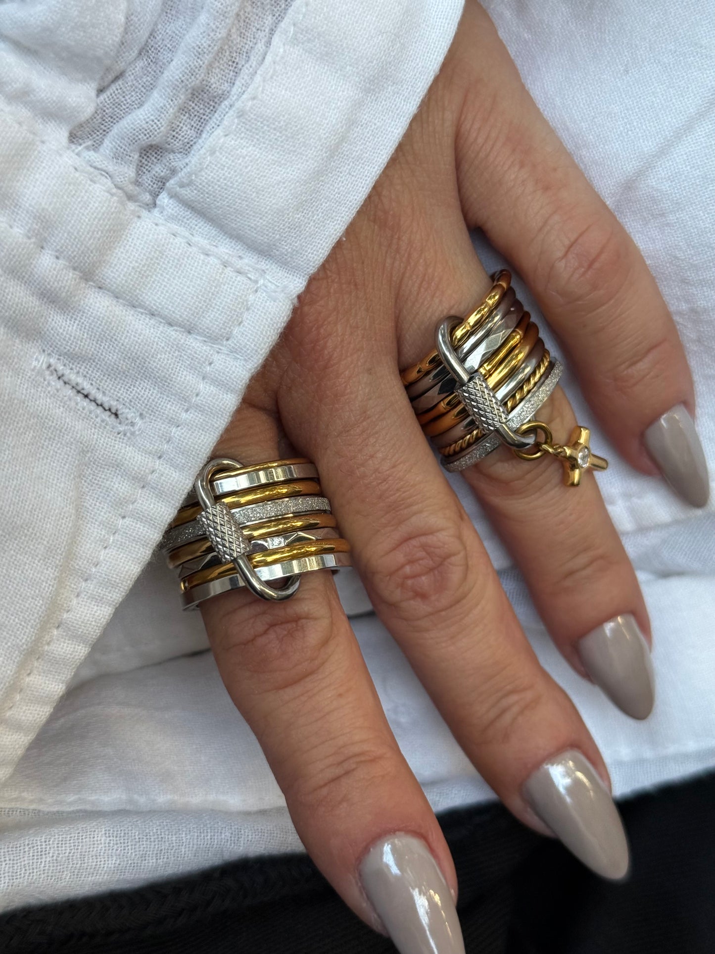 CROSSLINK EIGHT RING ( SIZE 8)