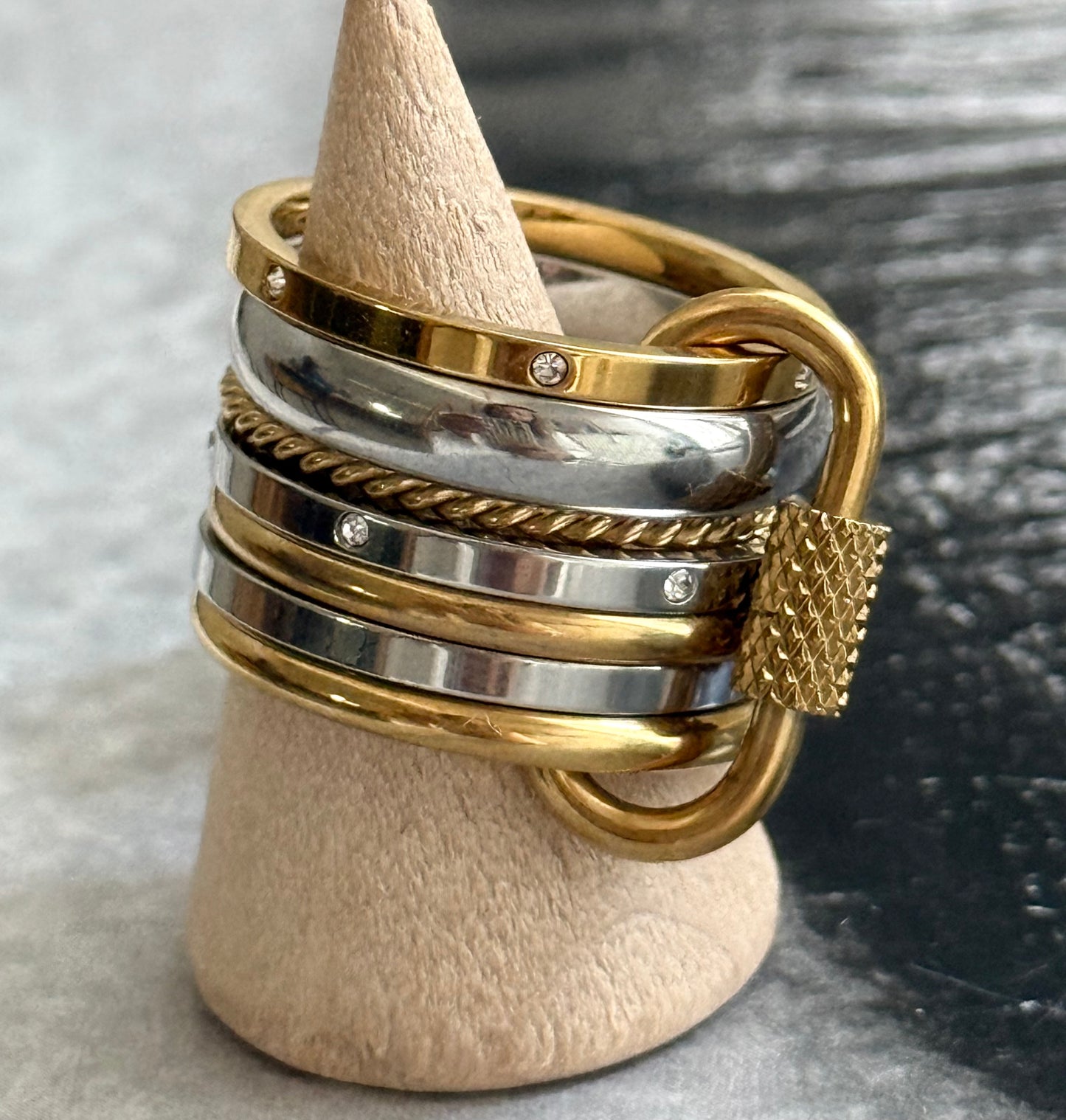 DOUBLE BOND RING (SIZE 8)