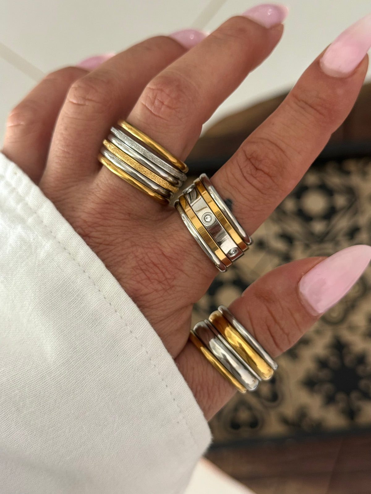 MINIMAL CONNECTED RING (SIZE 11)