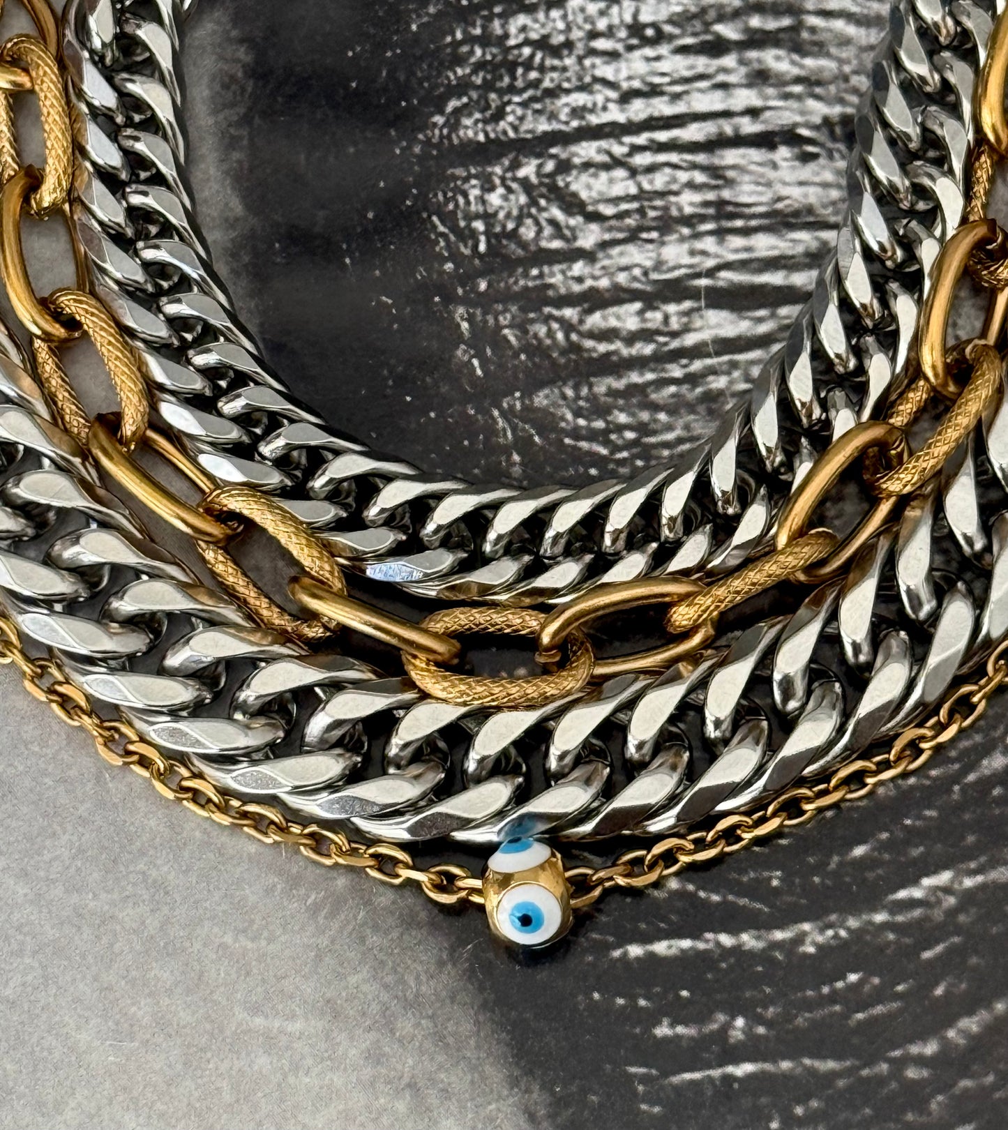 LAYERED CHOKER BRACELET
