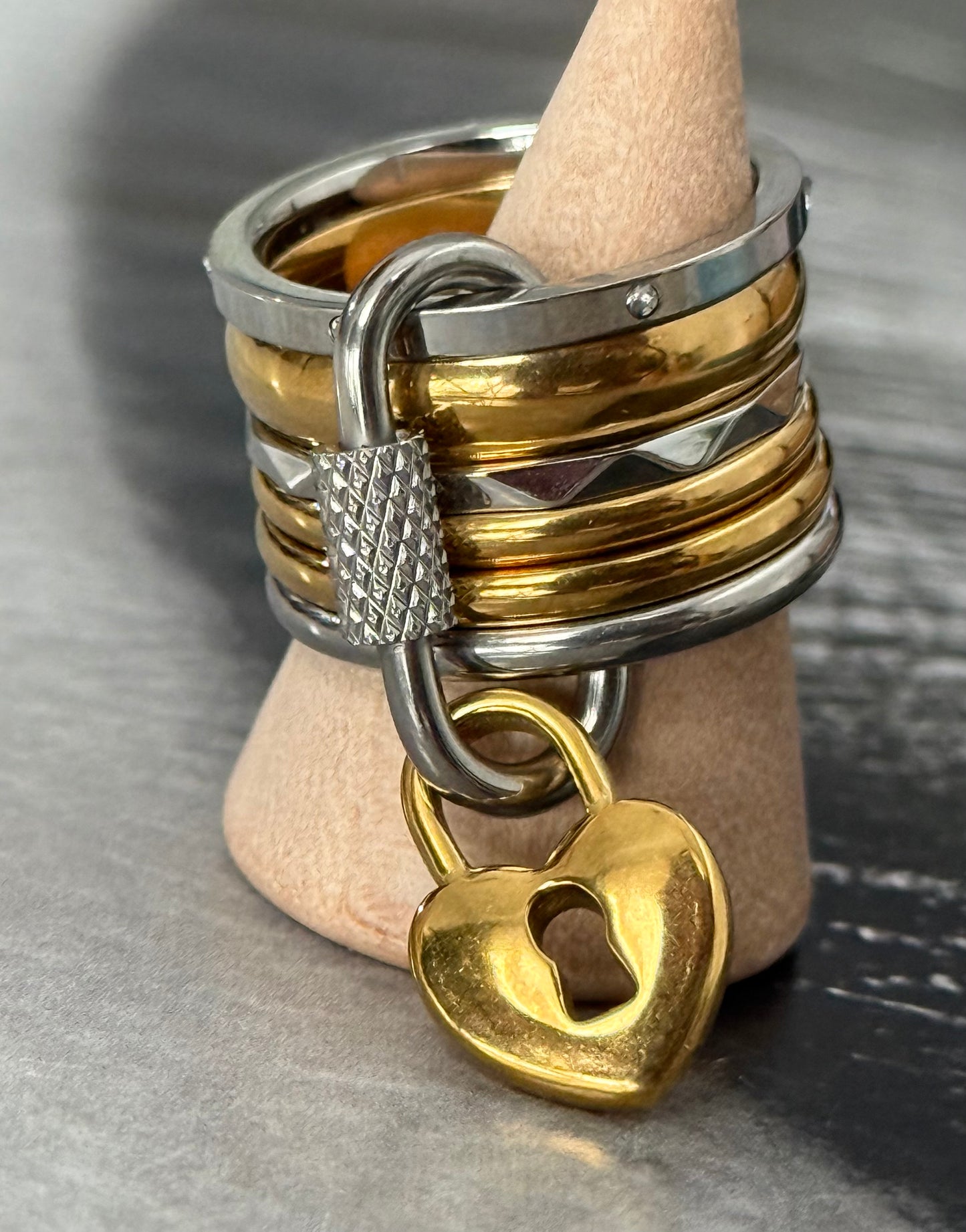 HEARTLOCKER GOLD RING (SIZE 7 & 8)