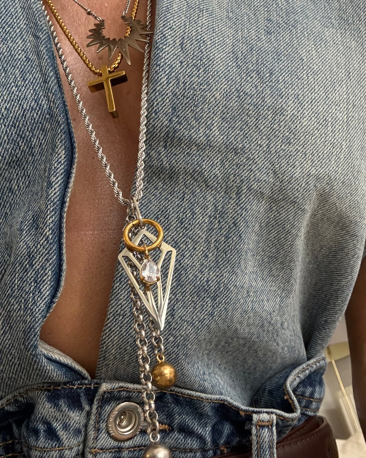 DIAMOMD FLOW NECKLACE