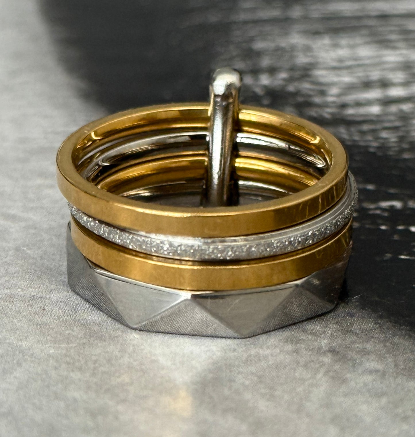 ELEGANCE RING (Size 10)