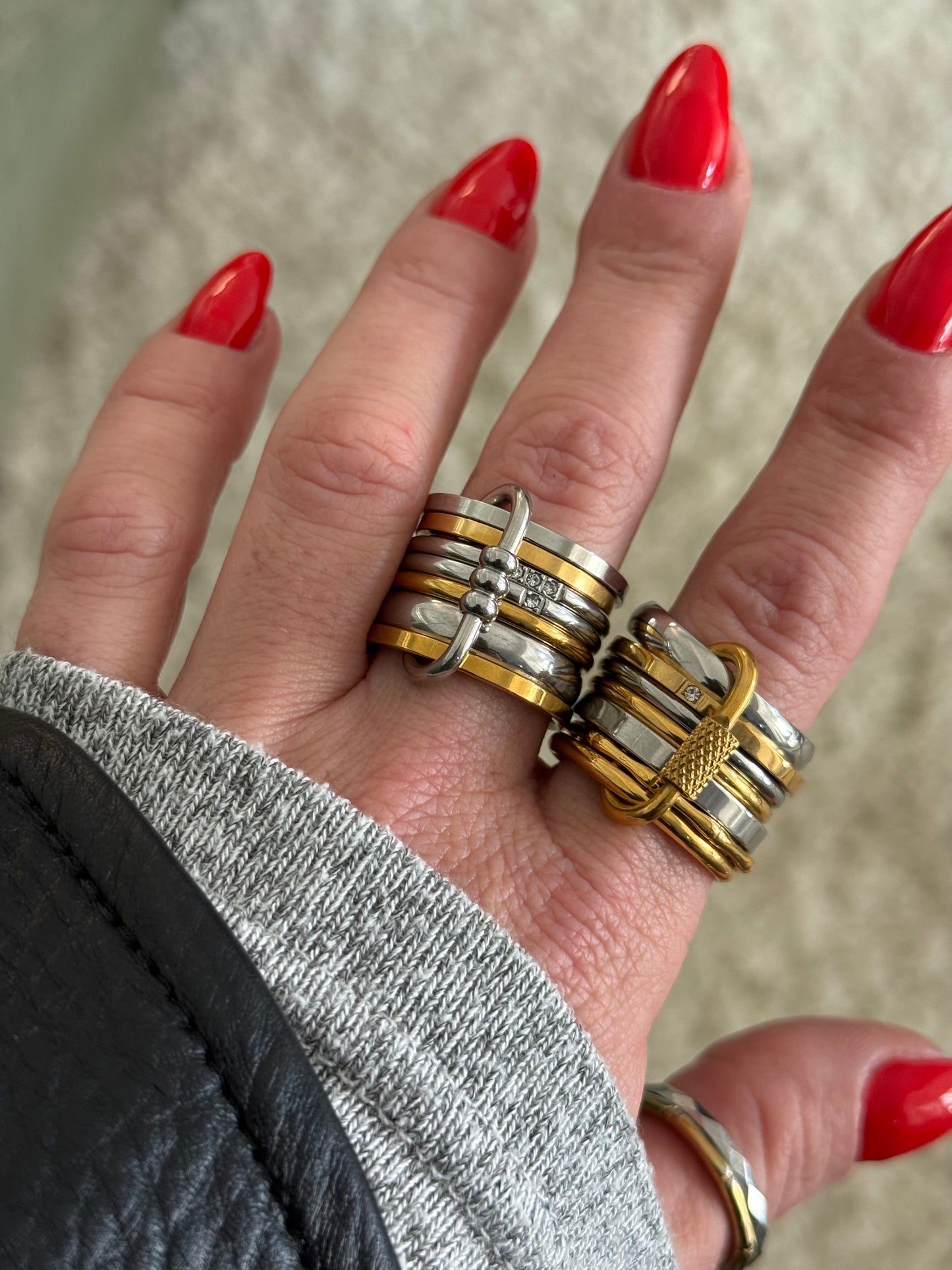 CLEAN STACK RING (SIZE 9)