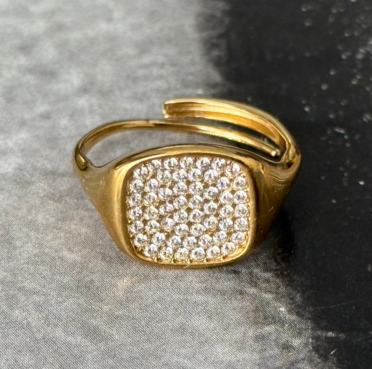 SHINY SQUARE ADJUSTABLE RING