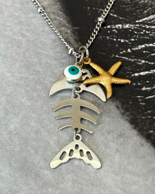 SEA VIBES PENDANT  NECKLACE