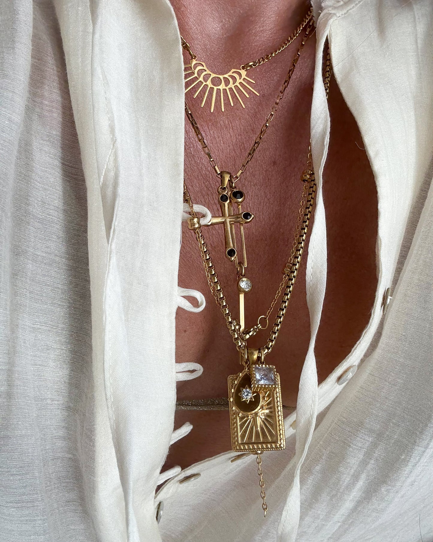 SOLARIS NECKLACE