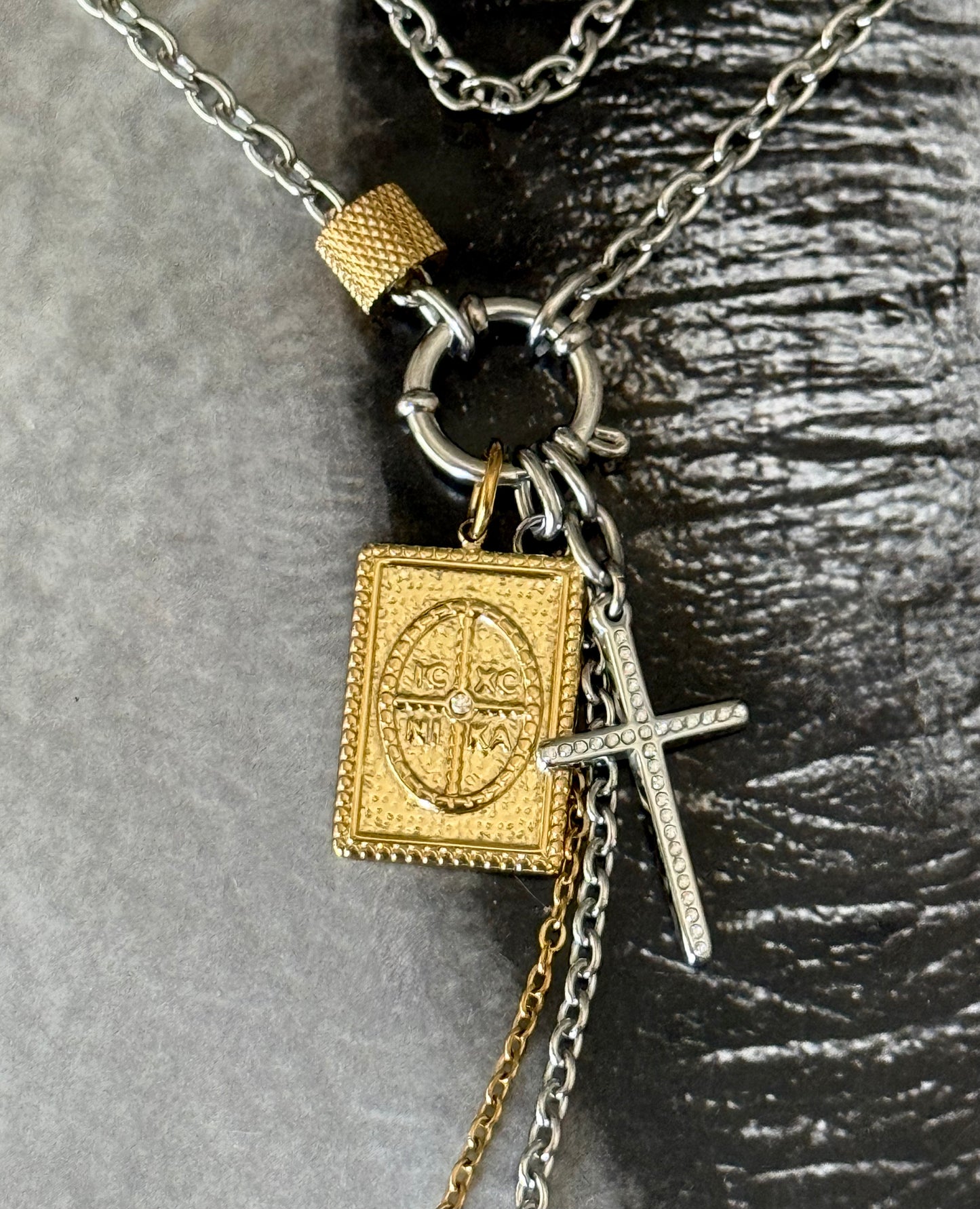 FLEX CROSS NECKLACE