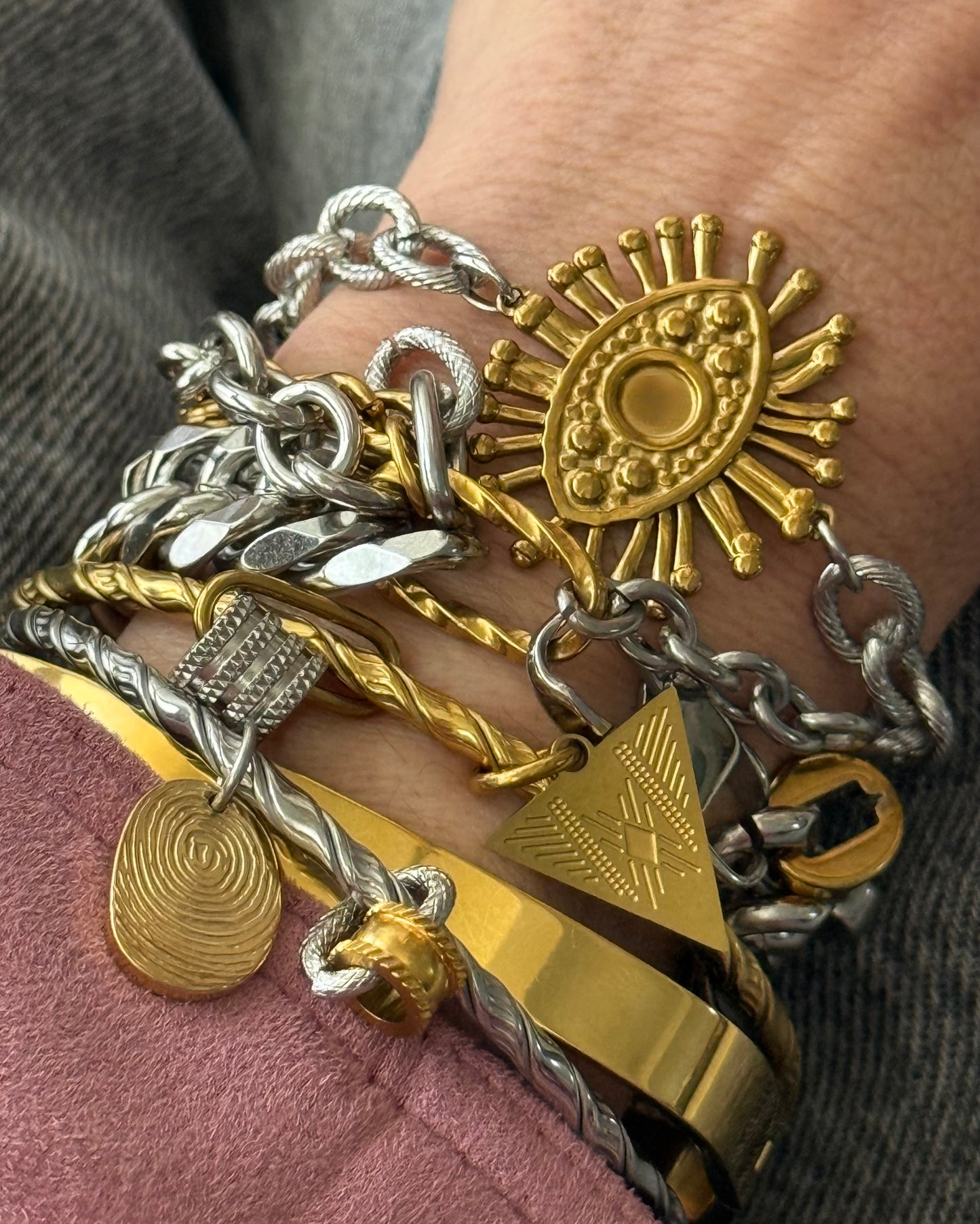 SOLAR CHARM BRACELET