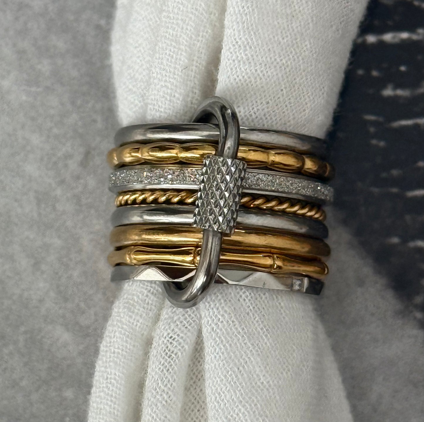 DUAL TONE RING SET (SIZE 8)