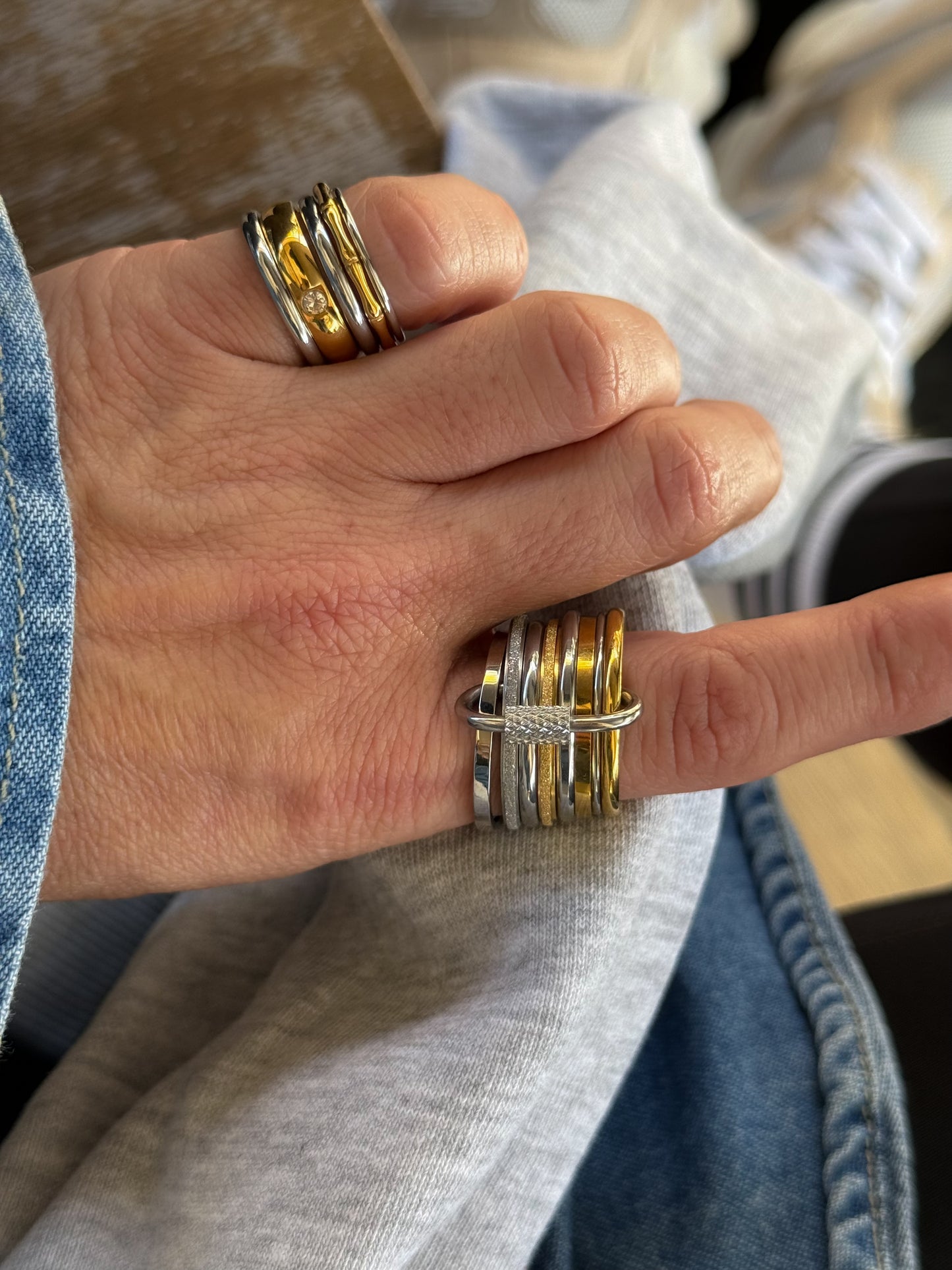 ETERNA LOOP RING (SIZE 10)