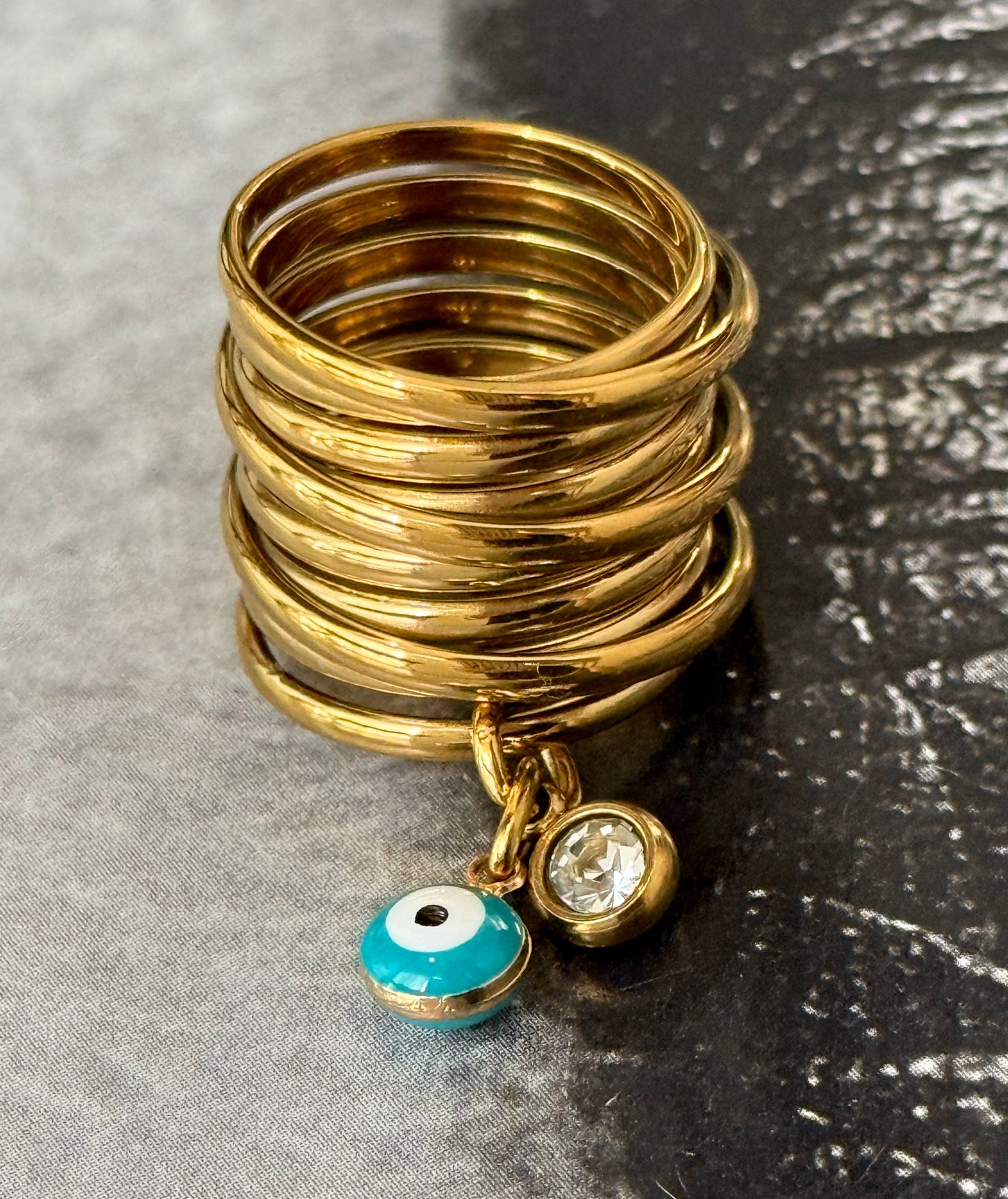 CHEVALIER SPIRAL CHARM RING (SIZE 6 )