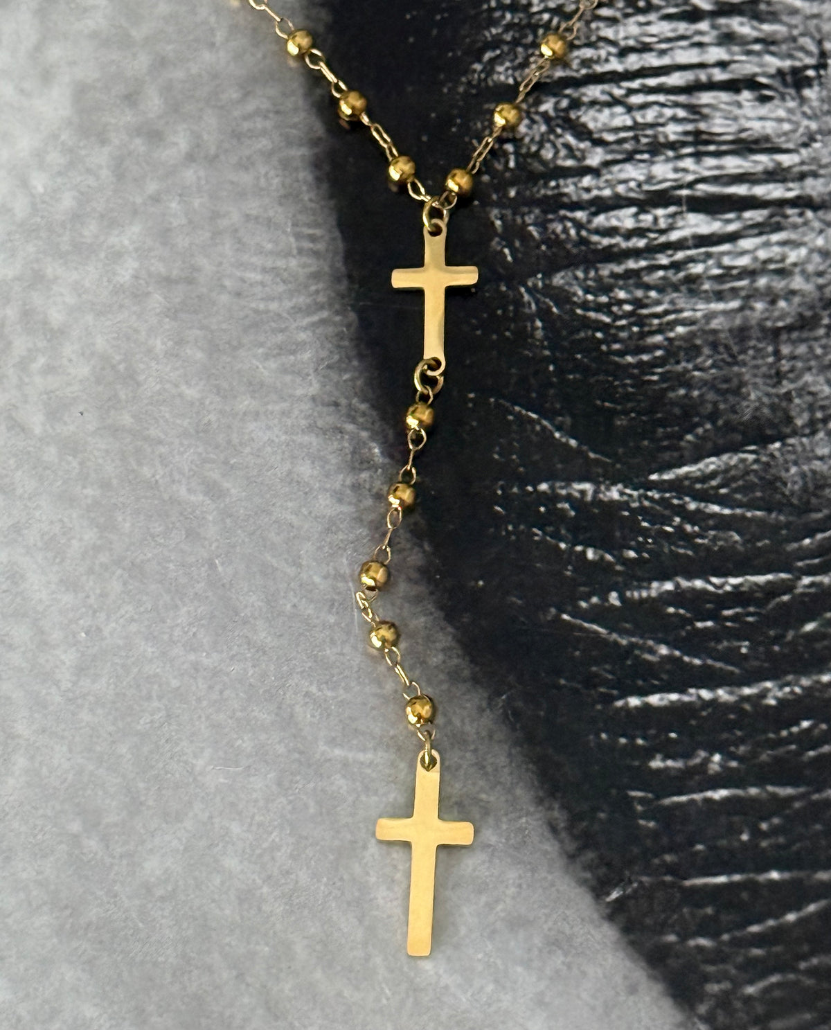 CROSS TIE NECKLACE