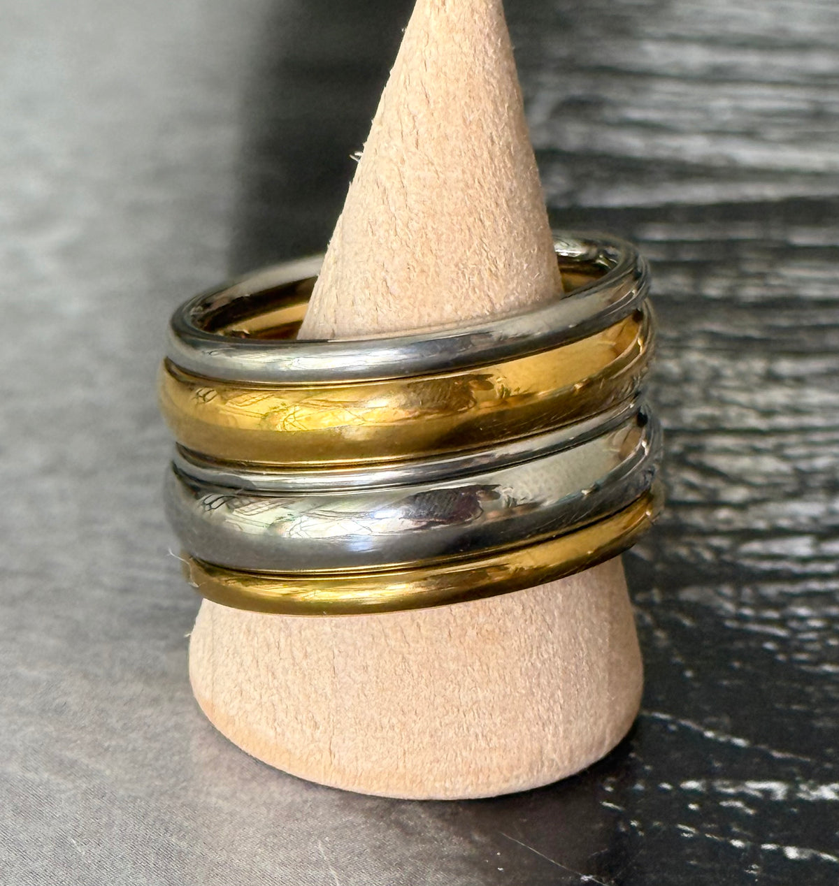 MINIMAL CONNECTED RING (SIZE 11)