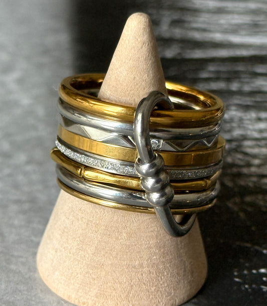 STRONGHOLD RING (SIZE 9)