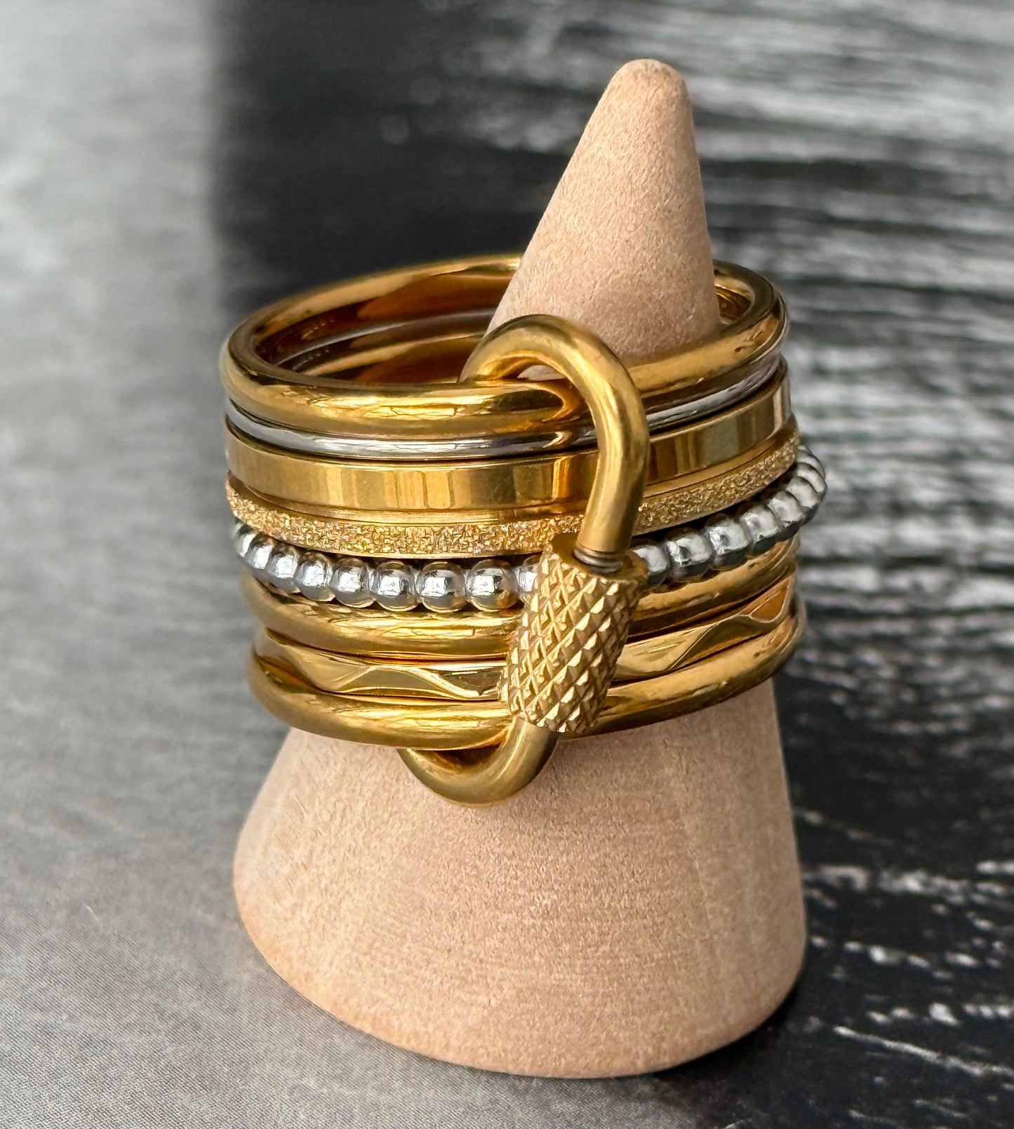 LUXE GOLD RING (SIZE 7)