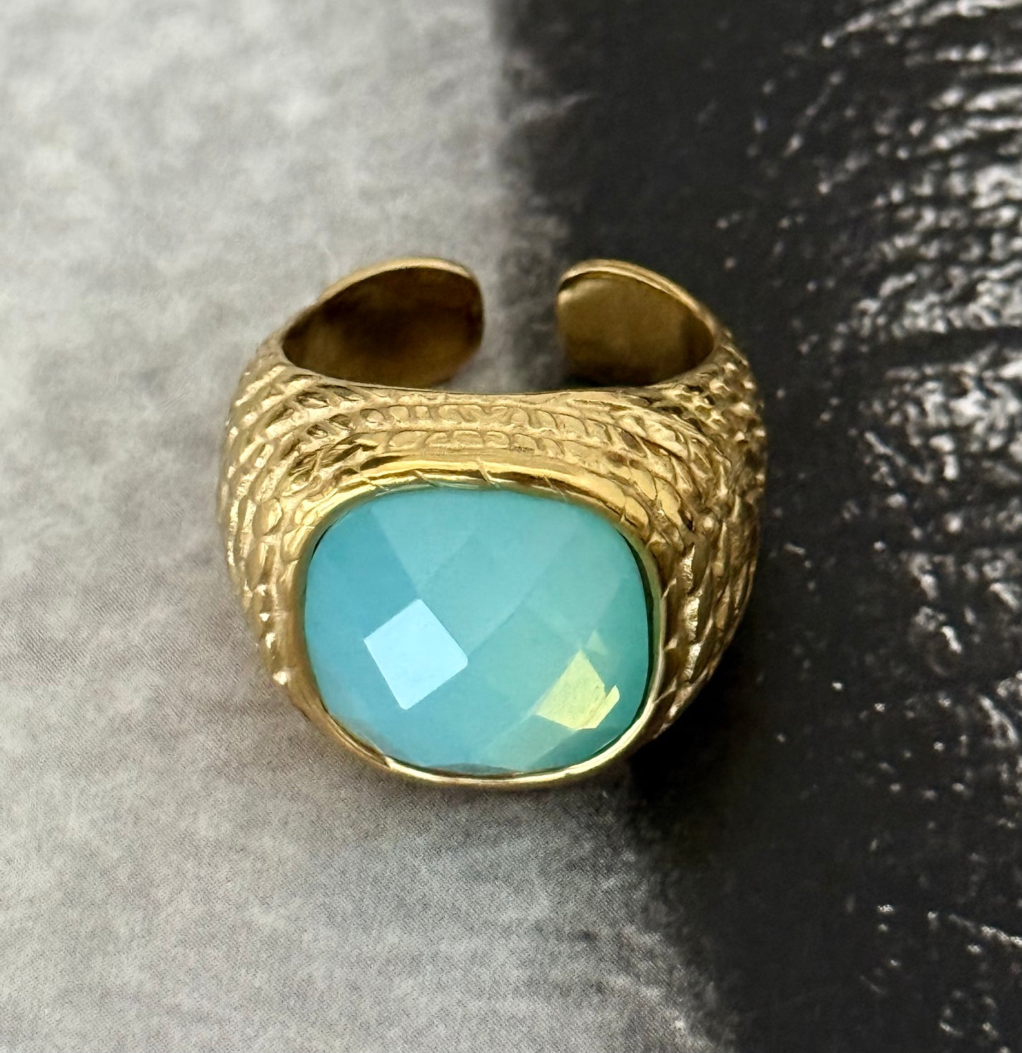 TURQUOISE RING