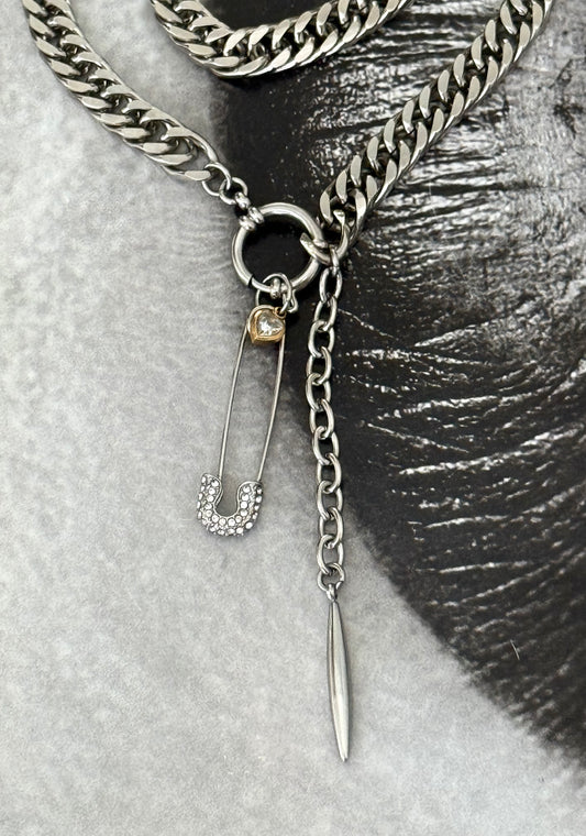 PIN EDIT NECKLACE