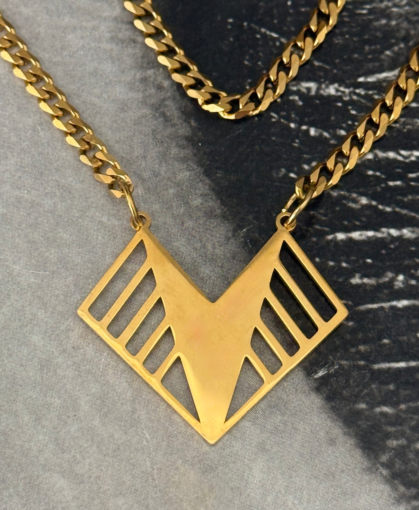 VECTOR NECKLACE