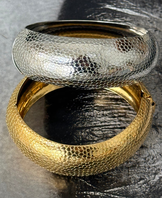 TERRA TEXTURE HANDCUFF