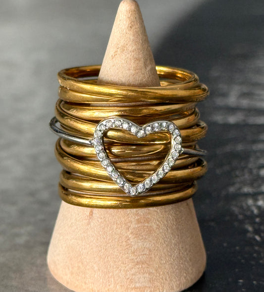 GOLDEN HEART STACK RING