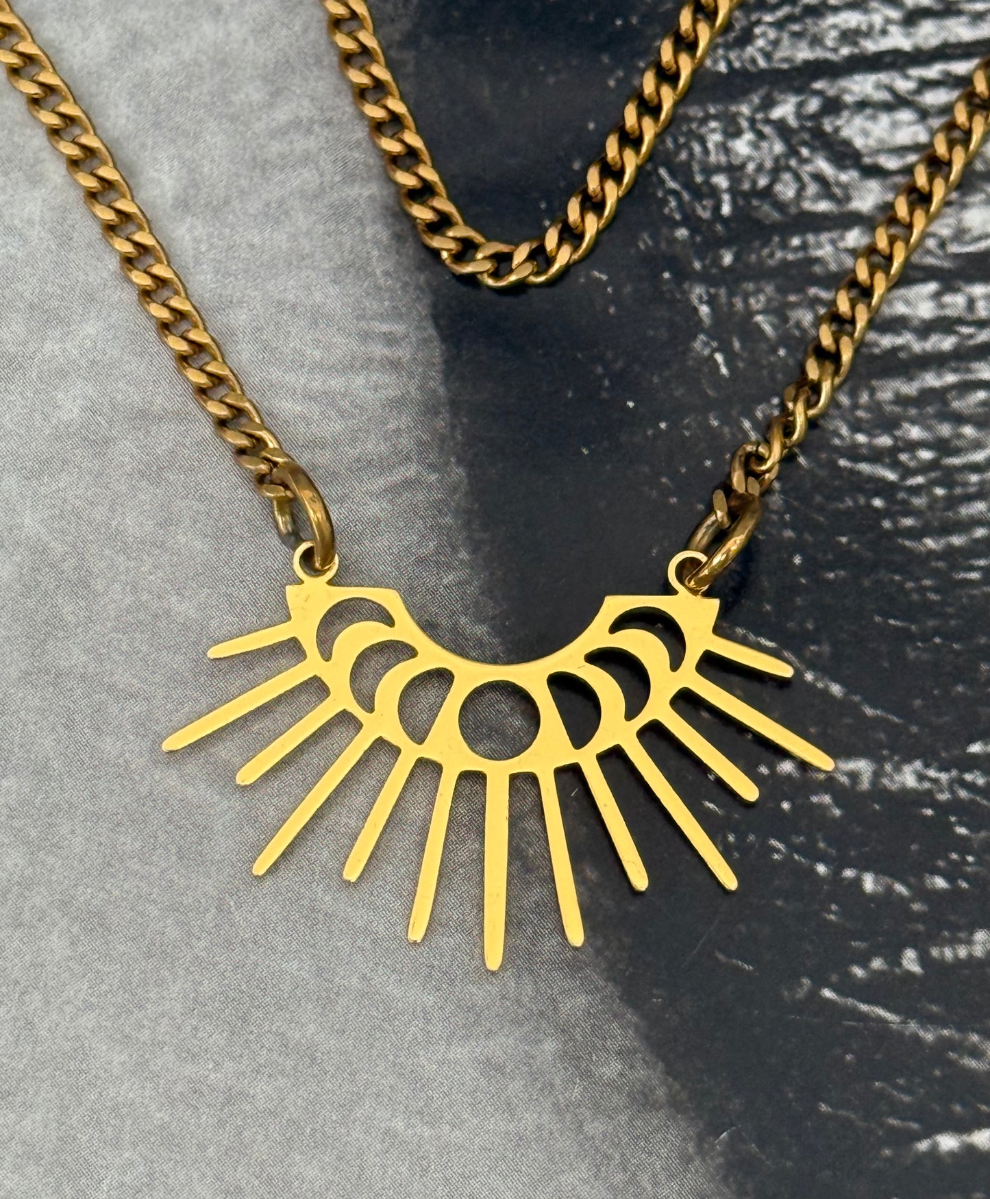 SOLARIS NECKLACE