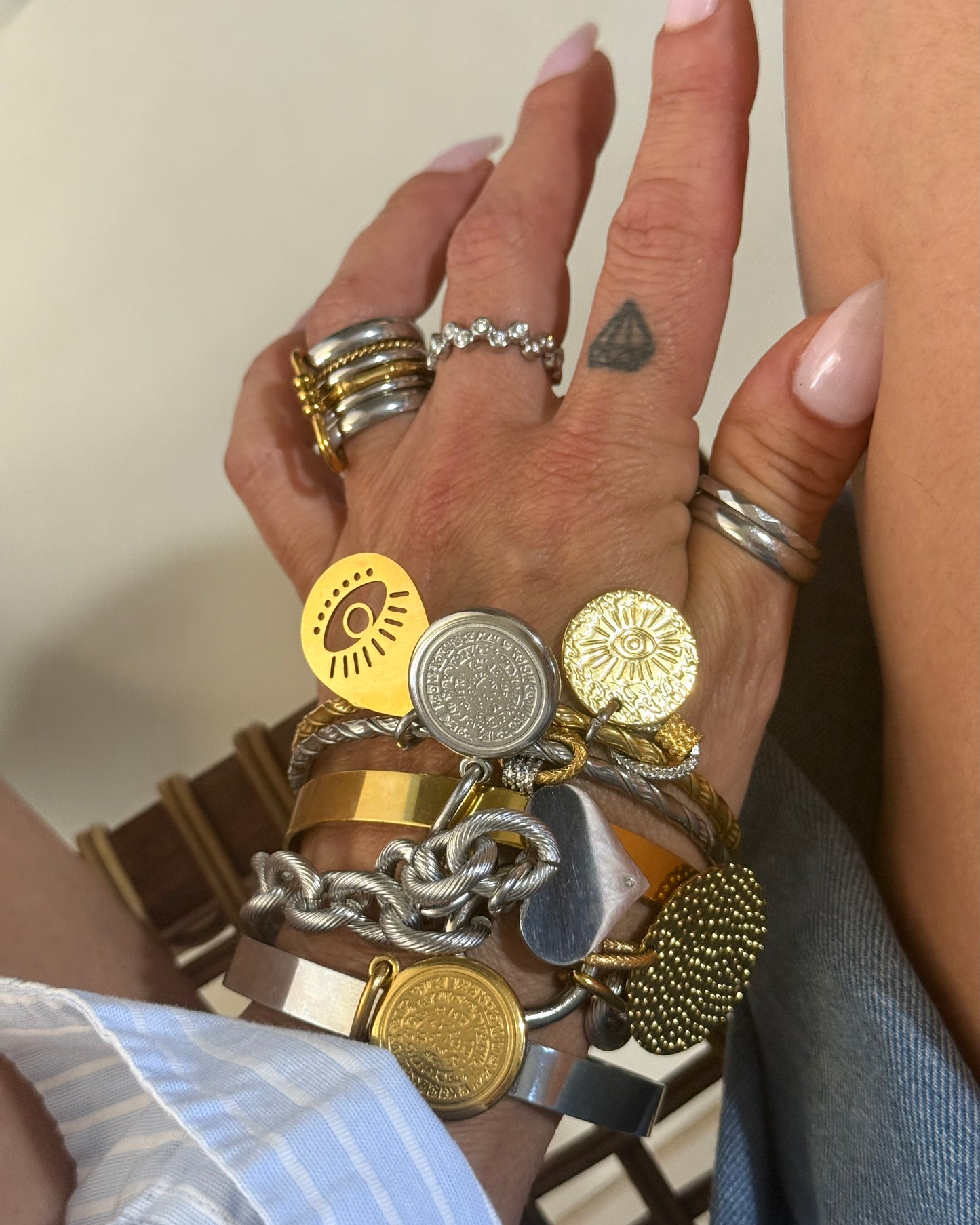 PHAISTOS GOLD BANGLE