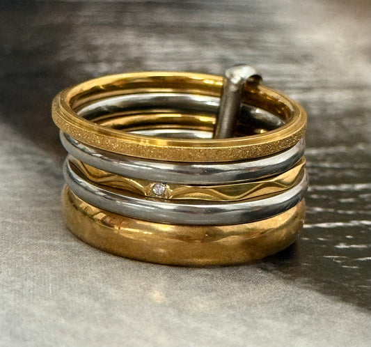 GOLD SHIMMERING RING (Size 10)
