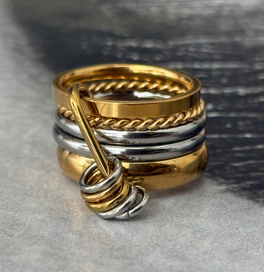 CHEVALIER MOTION BALANCE RING (SIZE 6)