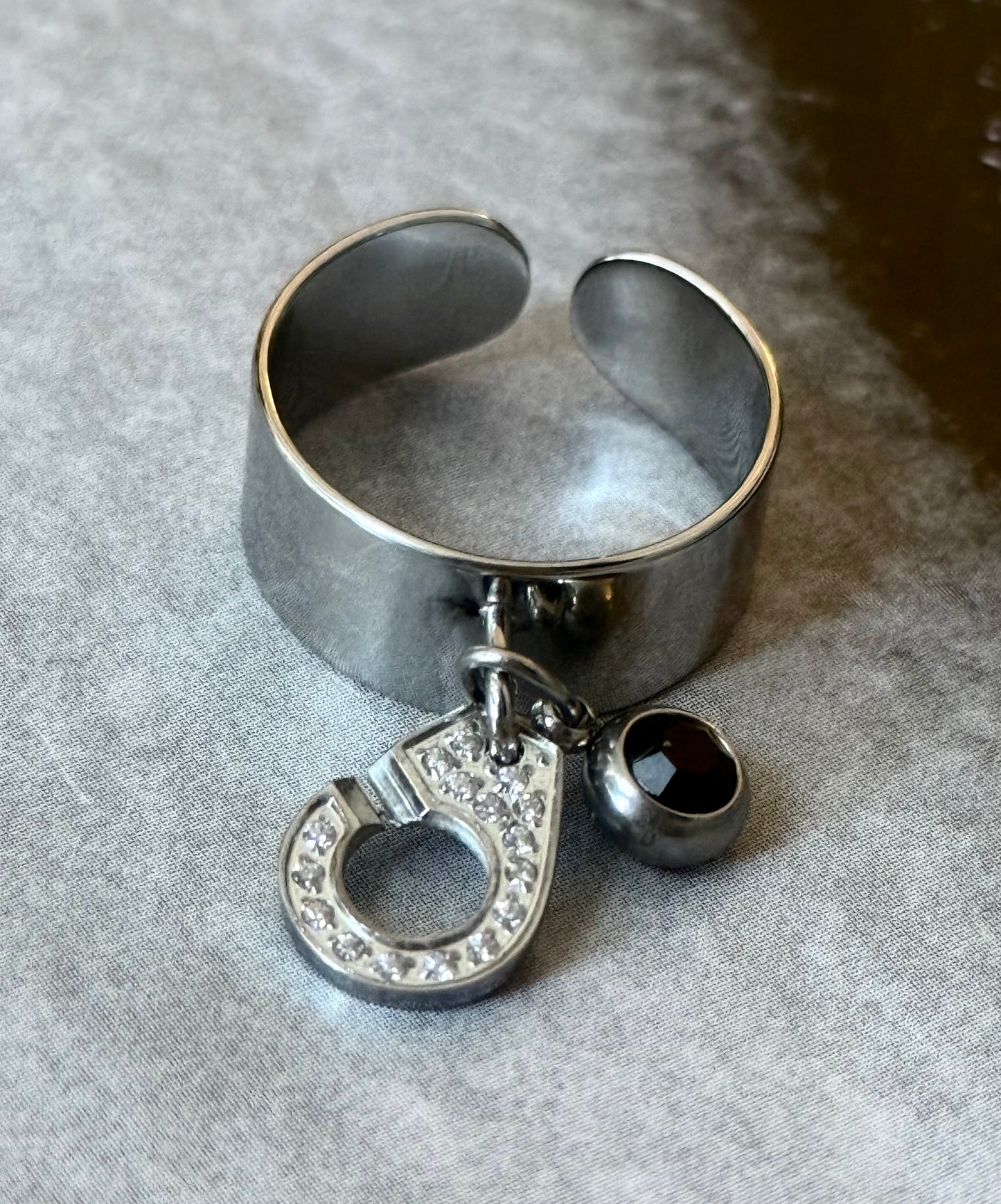 LOBSTER CHARM SILVER RING