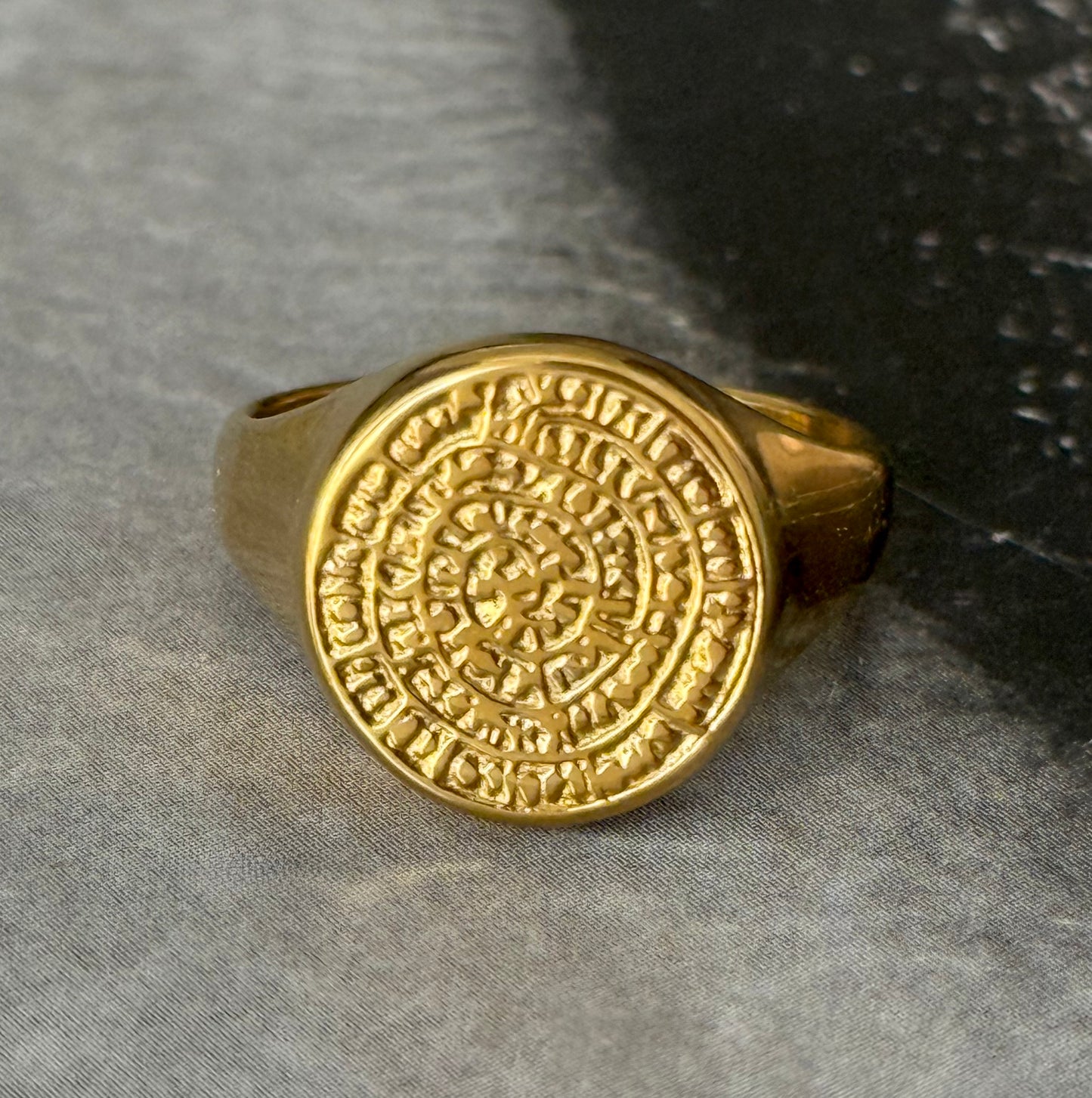 MINOAN RING