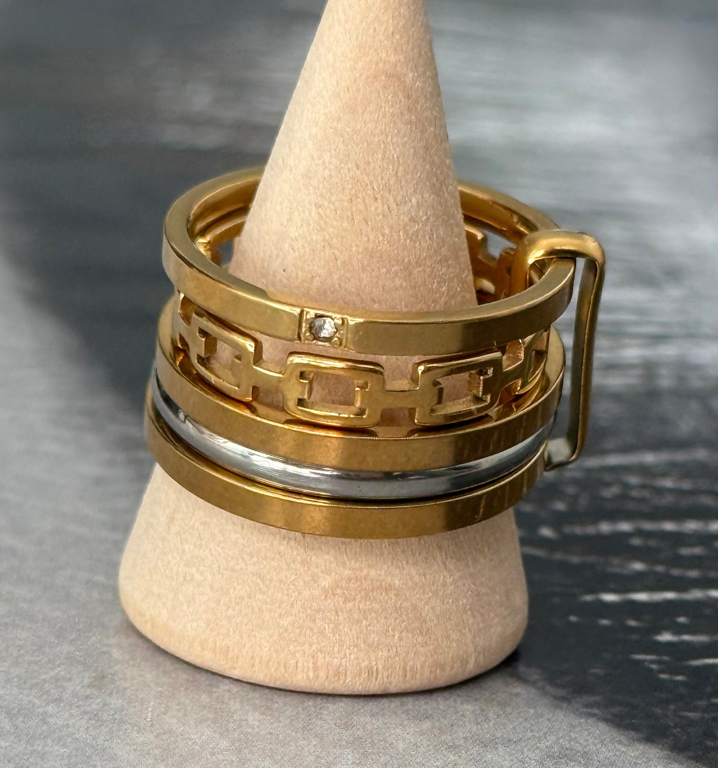 CHAIN GOLD RING (Size 8)