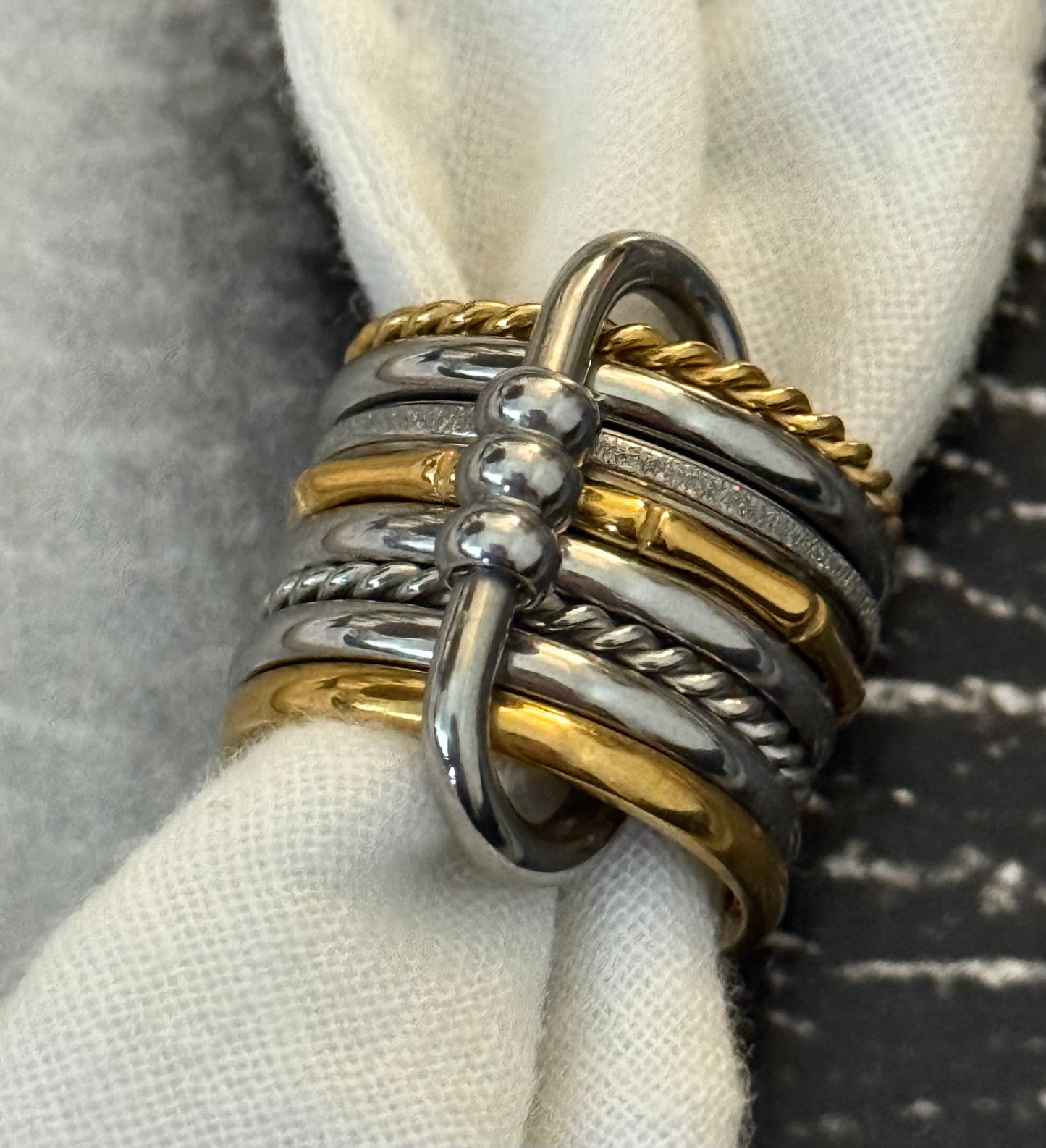 POWER EIGHT RING (SIZE 4)