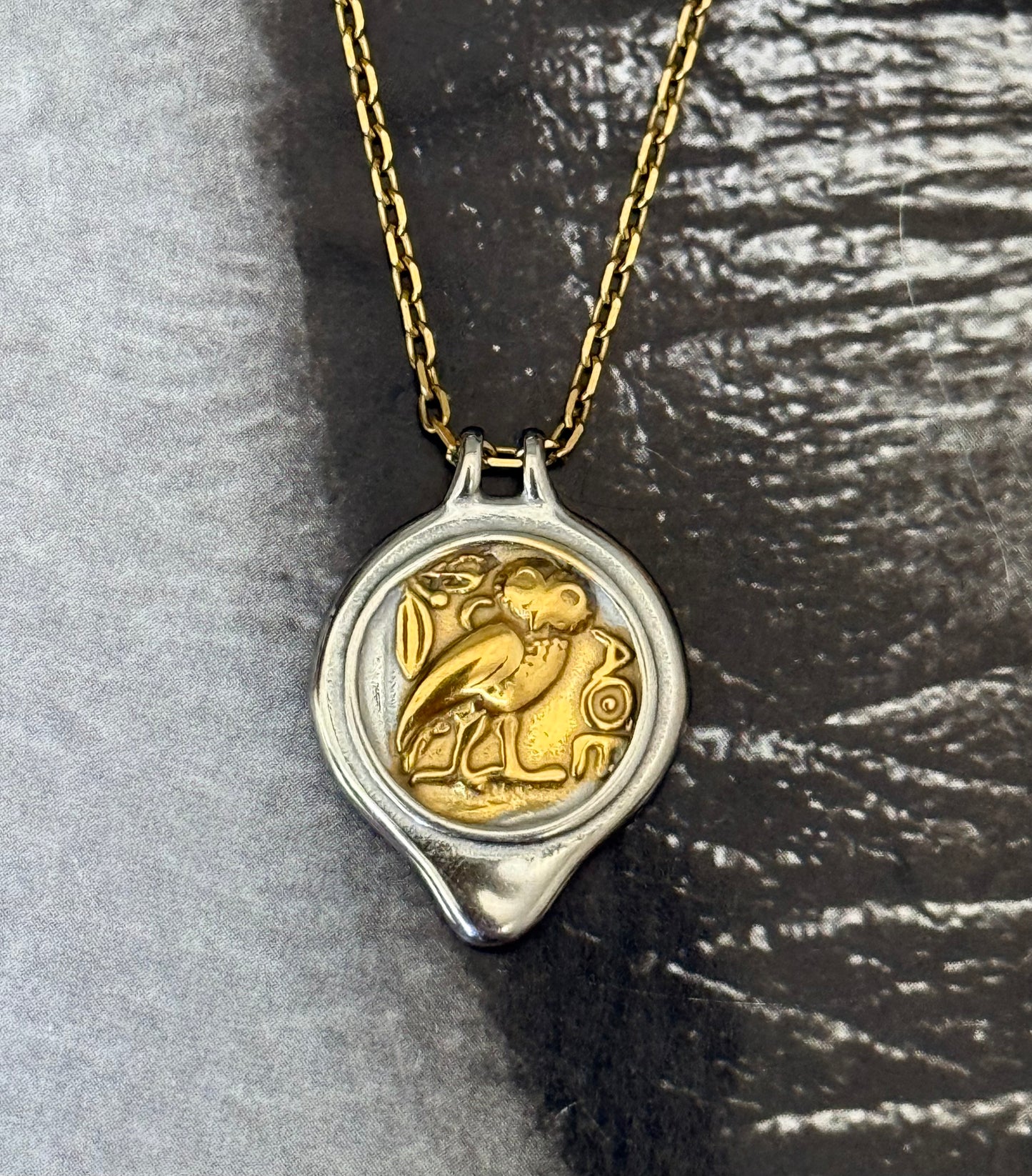 VINTAGE DUAL MEDALLION NECKLACE