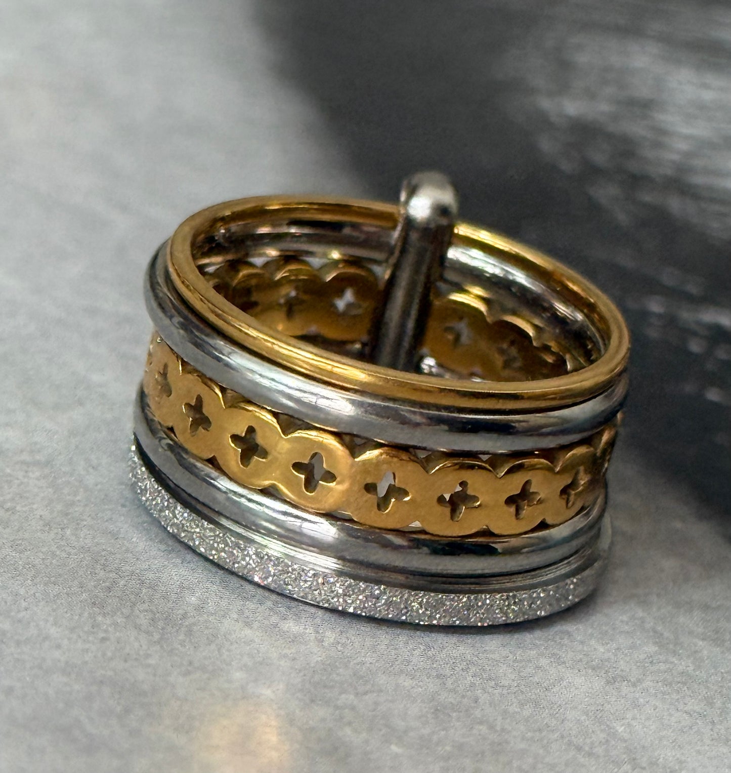 CROSS GLOW RING (Size 9)