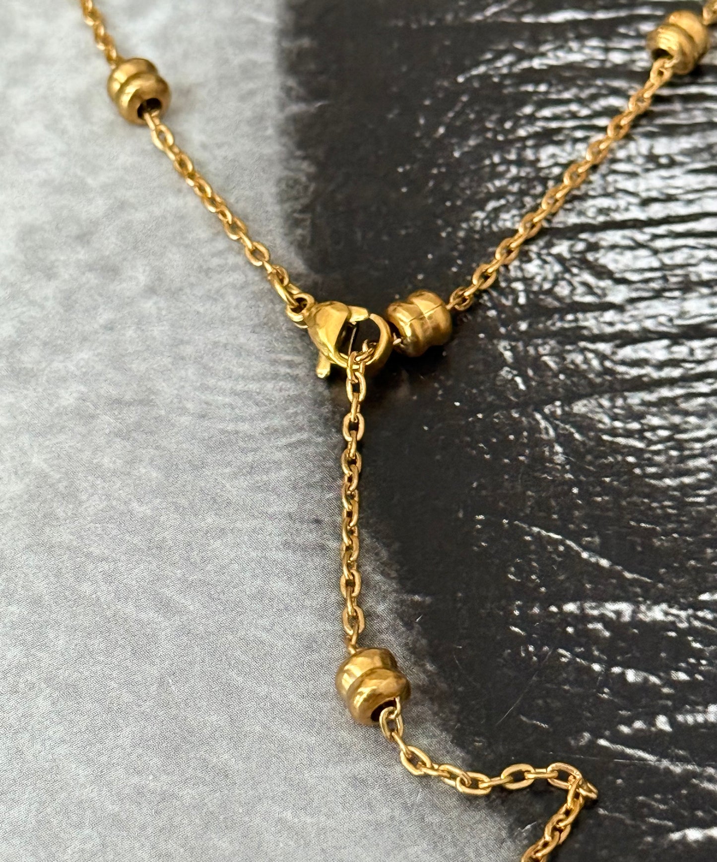MINIMAL GOLD BEADED CHAIN NECKLACE