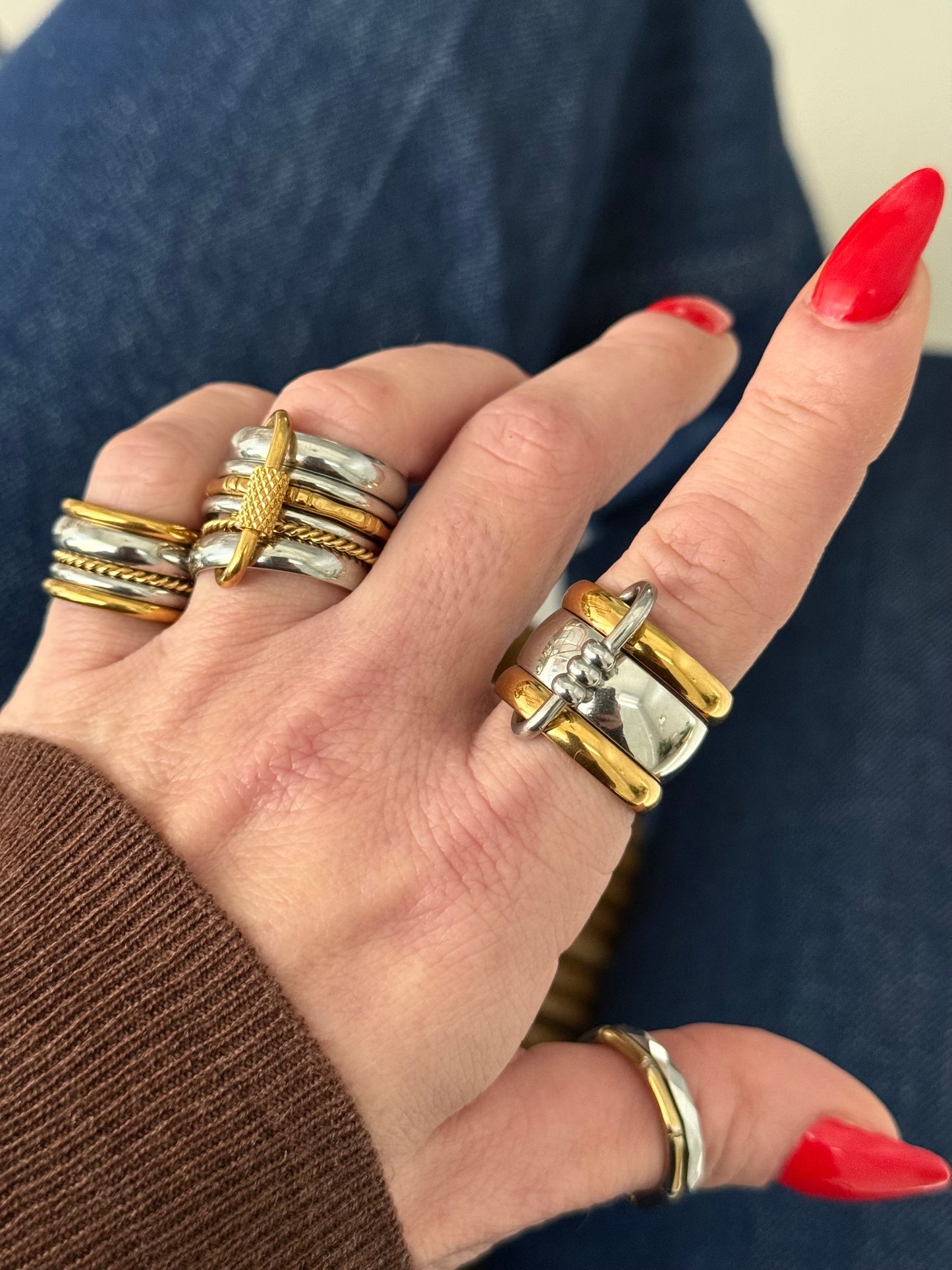 TRILINK RING (SIZE 8 & 9)