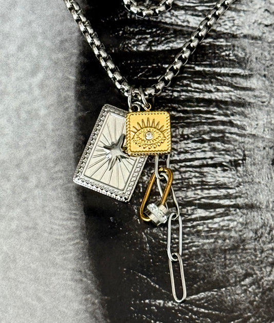 COSMIS VISION NECKLACE