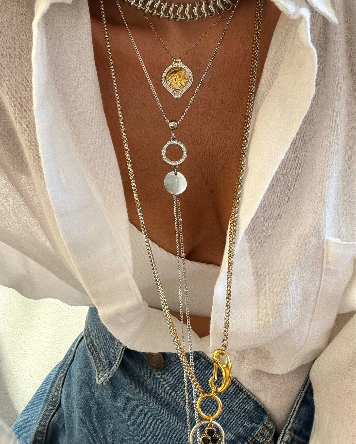 VINTAGE DUAL MEDALLION NECKLACE