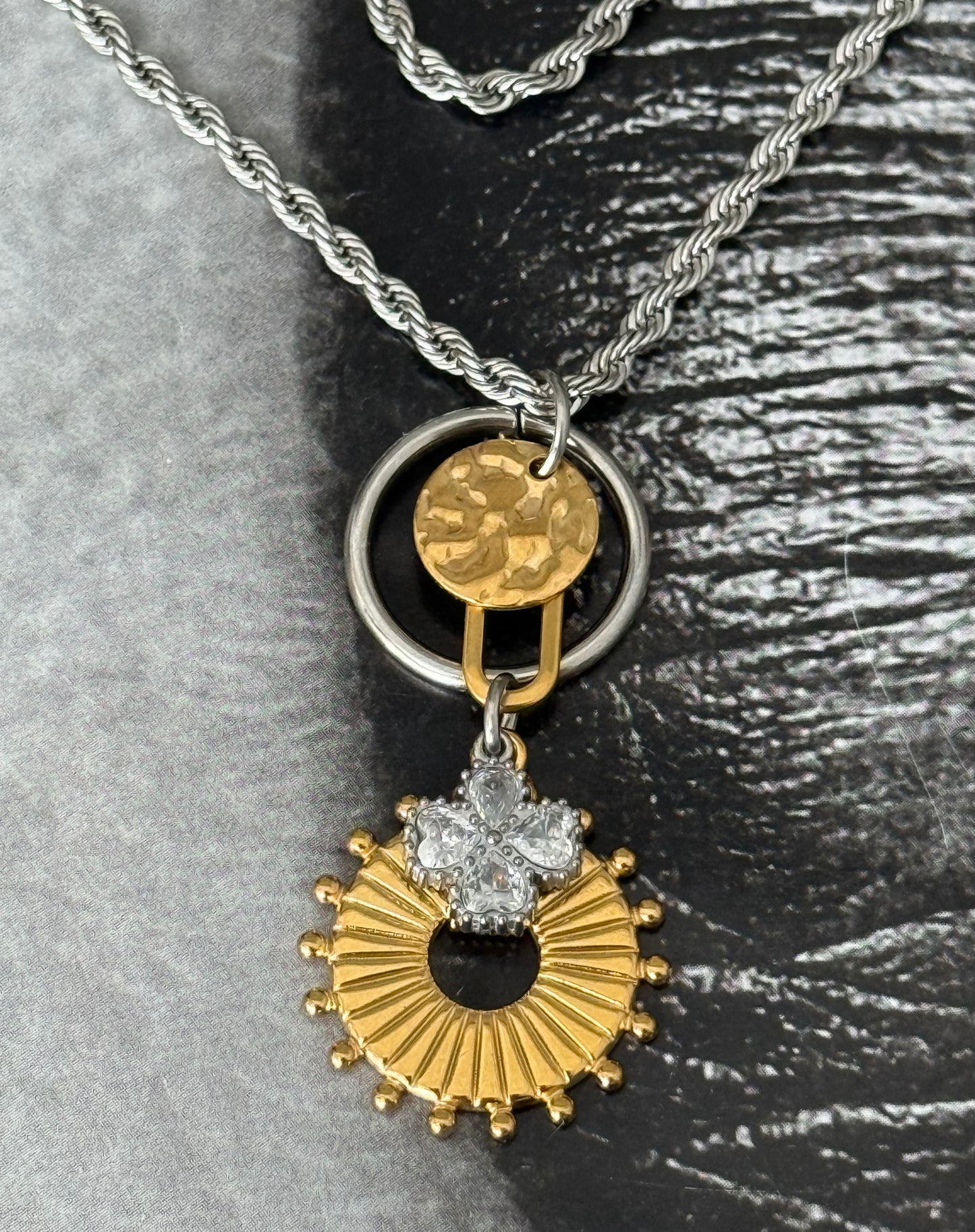 CIRCLE OF LUCK NECKLACE