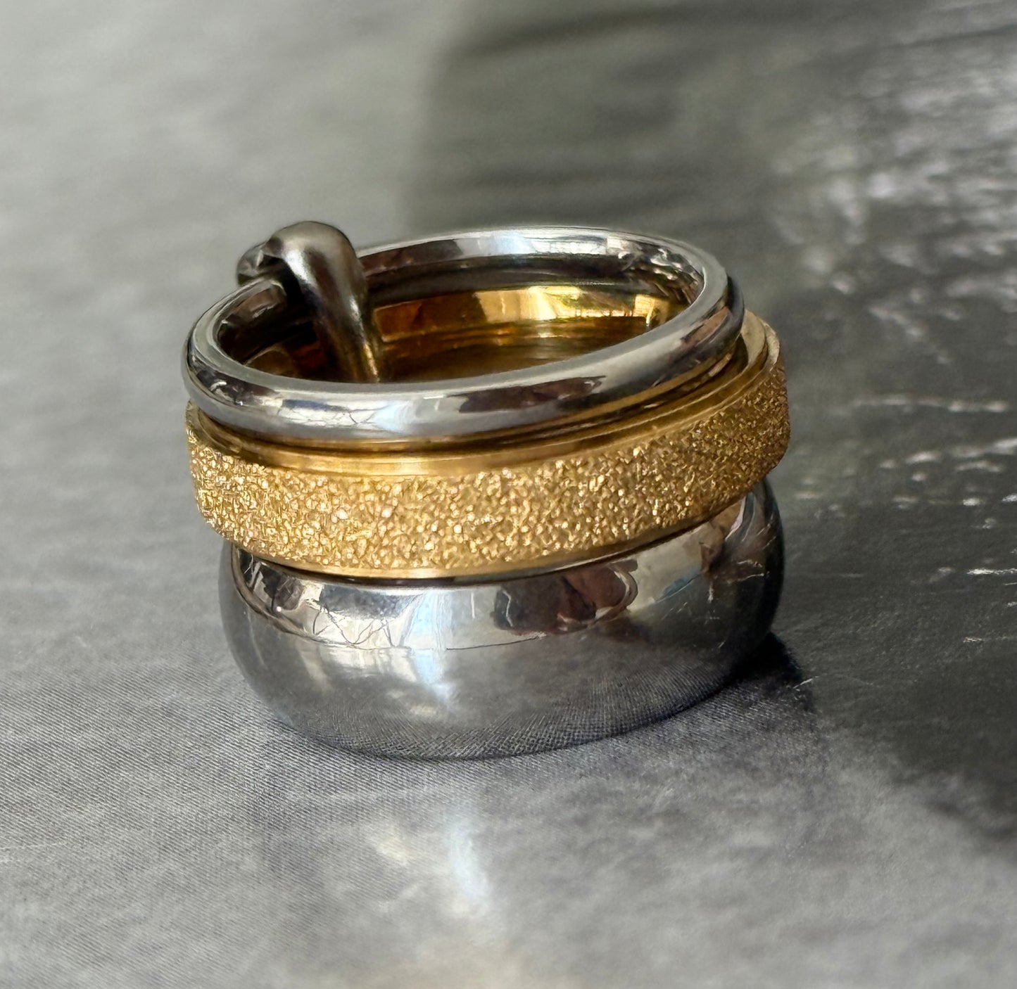 CHEVALIER GLOW RING ( Size 5)