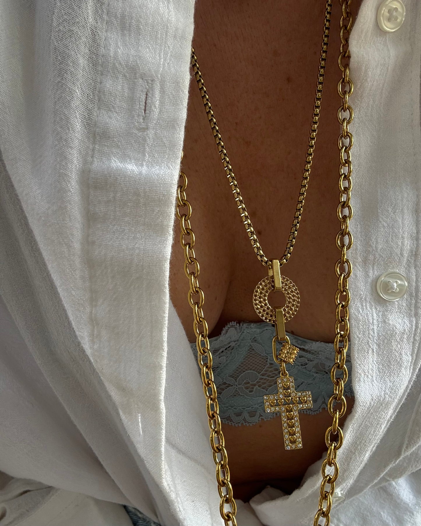 HEARTLINE CROSS NECKLACE