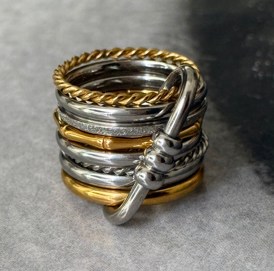 POWER EIGHT RING (SIZE 4)