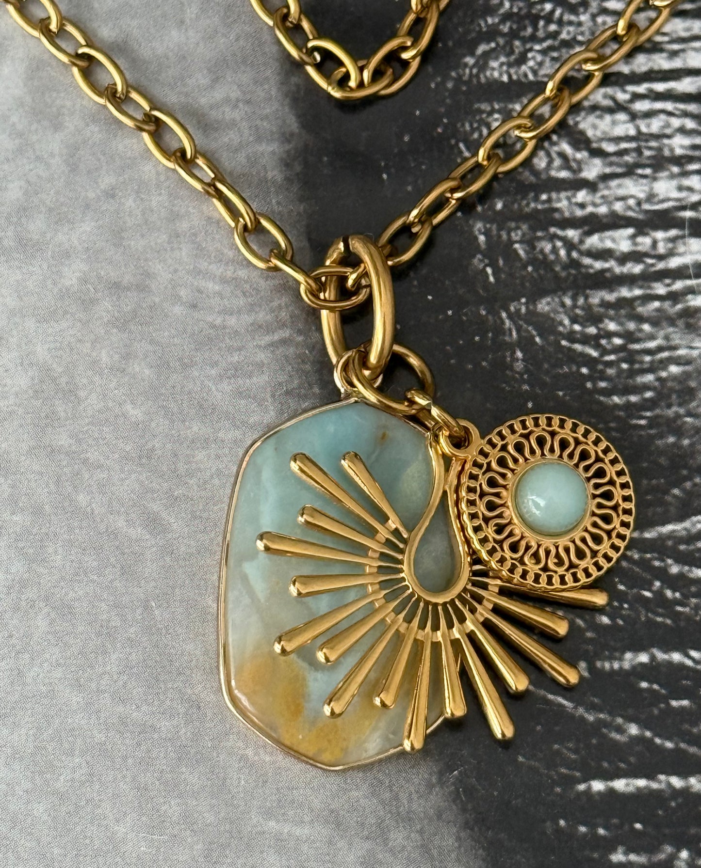 SUNSTONE CHARM NECKLACE